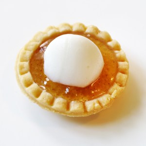 Apple Pie Jello Shot single